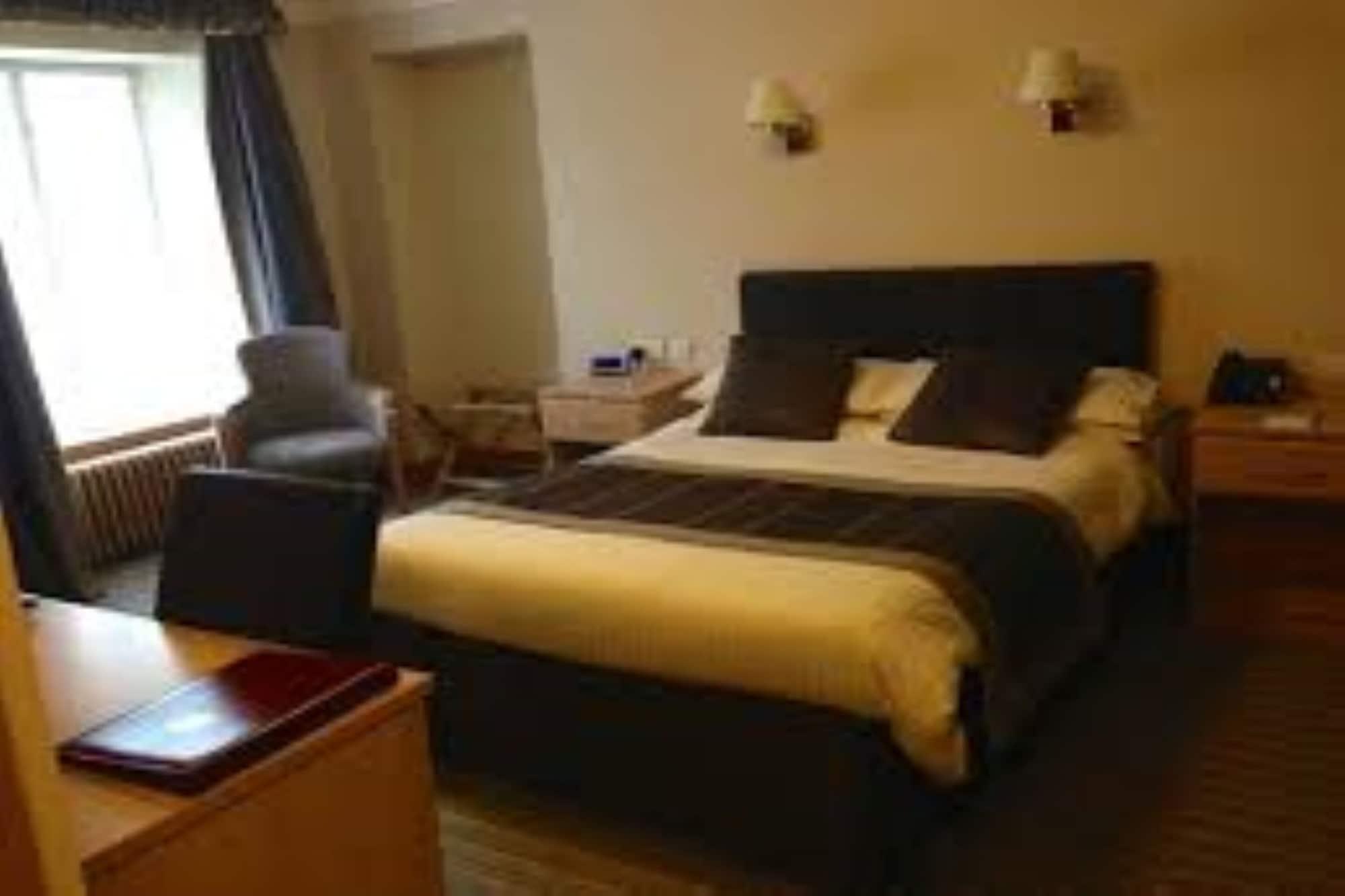 Burnett Arms Hotel Banchory Ngoại thất bức ảnh