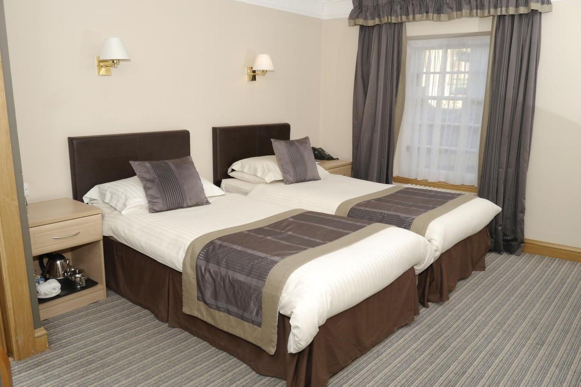 Burnett Arms Hotel Banchory Ngoại thất bức ảnh